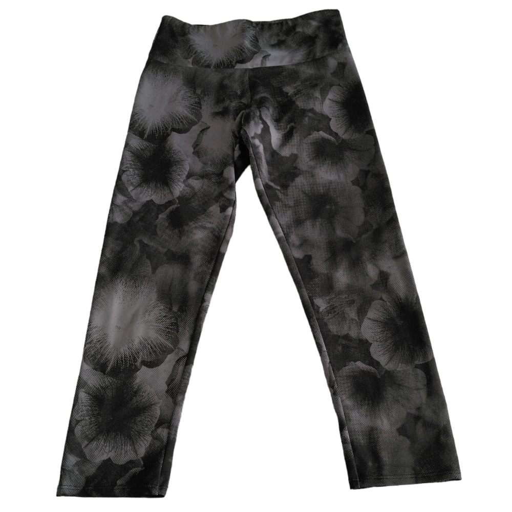 Onzie Flow XS Crop Capri Grey Floral Print Leggings